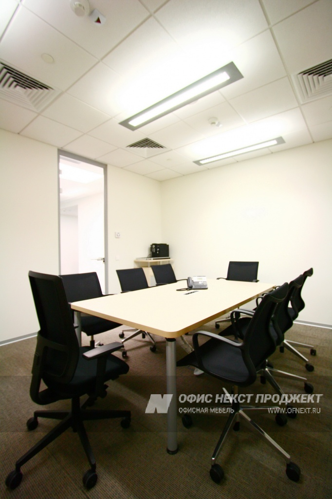 Мебель для переговорных комнат. Переговорные столы IQ.