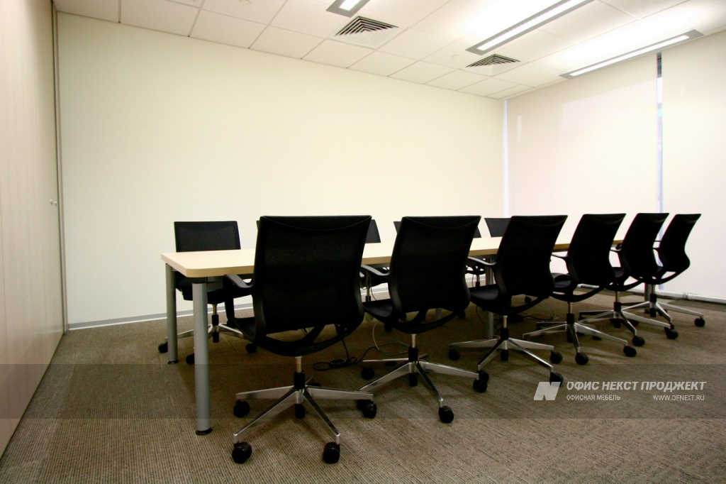 Мебель для переговорных. Переговорные столы IQ.